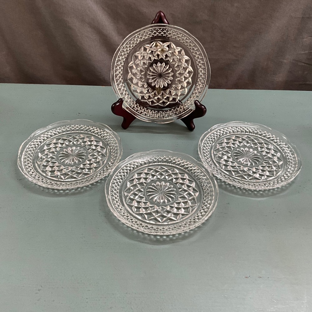 Anchor Hocking Wexford Sunburst Diamond Point 6" Plates Set of 4